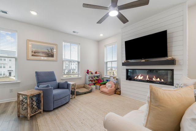 829 Recess Point Drive, Moncks Corner, SC 29461