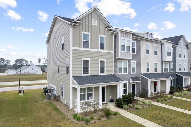 829 Recess Point Drive, Moncks Corner, SC 29461