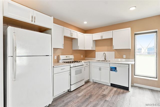 92 Glenwood Avenue, Buffalo, NY 14209