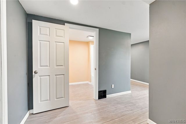 92 Glenwood Avenue, Buffalo, NY 14209