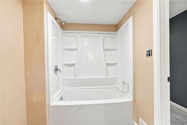 92 Glenwood Avenue, Buffalo, NY 14209