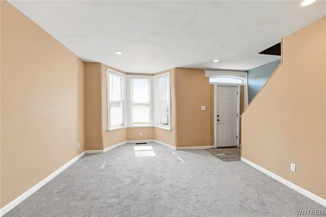 92 Glenwood Avenue, Buffalo, NY 14209