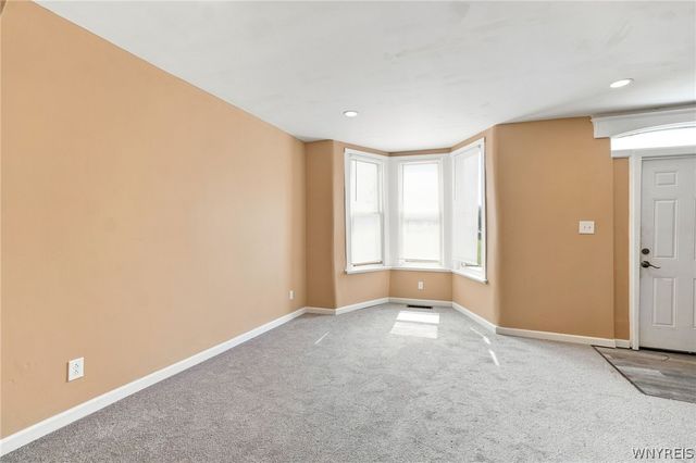 92 Glenwood Avenue, Buffalo, NY 14209
