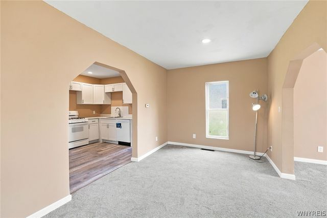 92 Glenwood Avenue, Buffalo, NY 14209