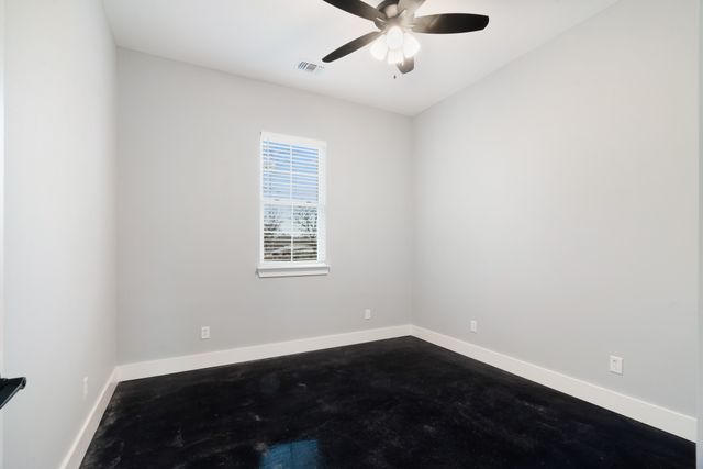 535 E Fairview St, Blossom, TX 75416