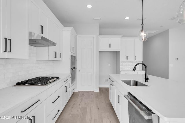 12133 MARIPOSA Avenue, Jacksonville, FL 32256