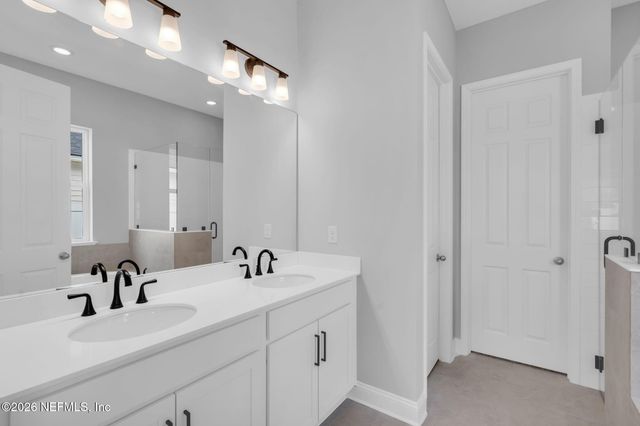 12133 MARIPOSA Avenue, Jacksonville, FL 32256