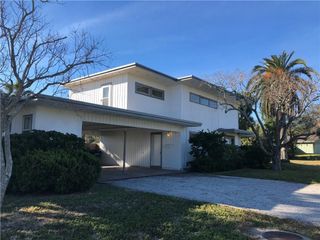 6073 Edgewater Dr, Corpus Christi, TX 78412
