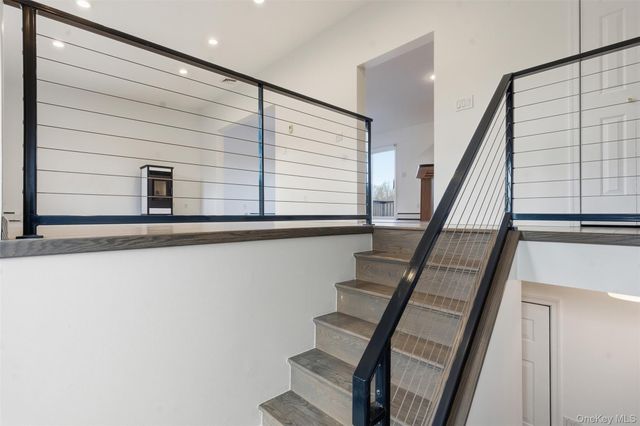 22 Cook Lane, Gardiner, NY 12525