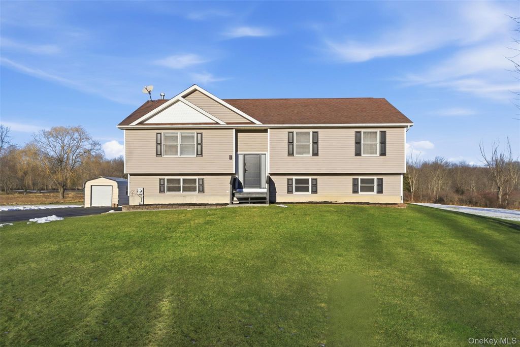 22 Cook Lane, Gardiner, NY 12525