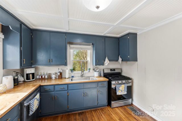 507 S Maple Street, Dallas, NC 28034