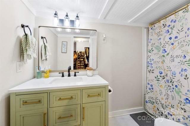 507 S Maple Street, Dallas, NC 28034