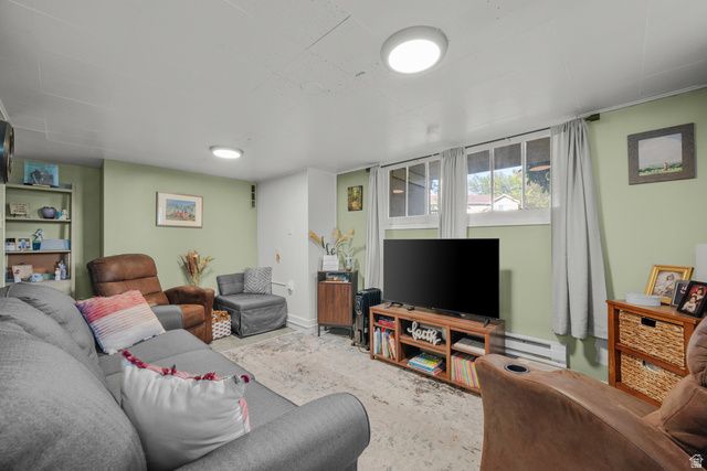 1275 N GENEVA RD, Provo, UT 84601