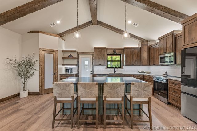 11314 Shell Creek Road, Sand Springs, OK 74063