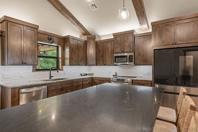 11314 Shell Creek Road, Sand Springs, OK 74063