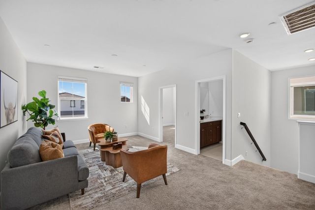 3561 Damora Ave, Sacramento, CA 95835
