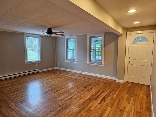 27 Ferry B, Grafton, MA 01560