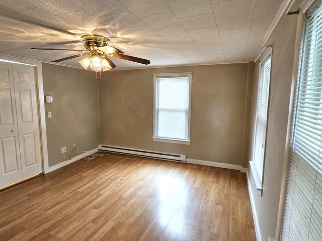 27 Ferry B, Grafton, MA 01560