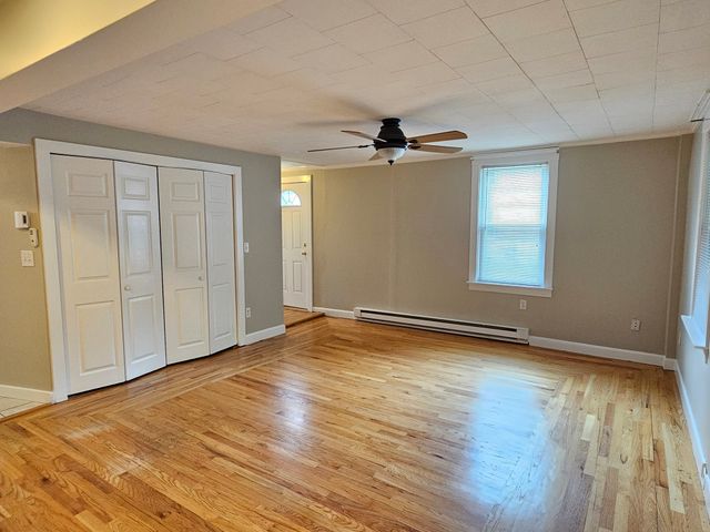 27 Ferry B, Grafton, MA 01560