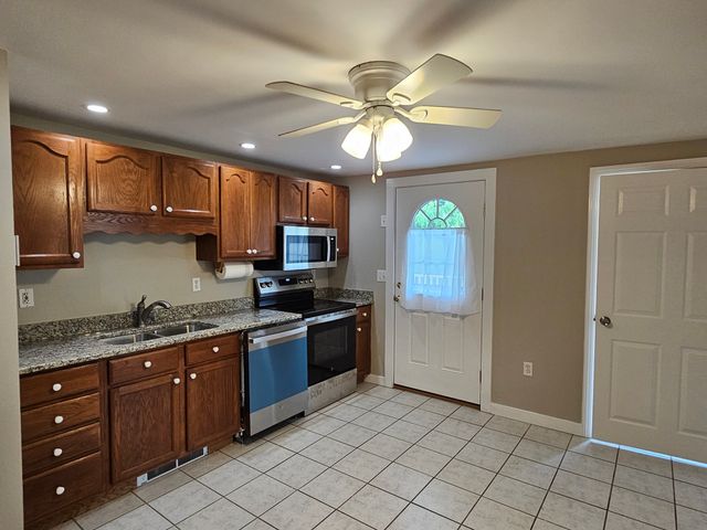 27 Ferry B, Grafton, MA 01560