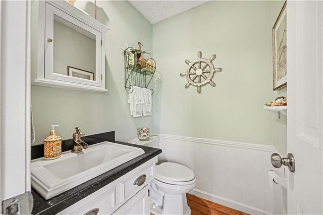 1510 S Lakestone Drive, Olathe, KS 66061