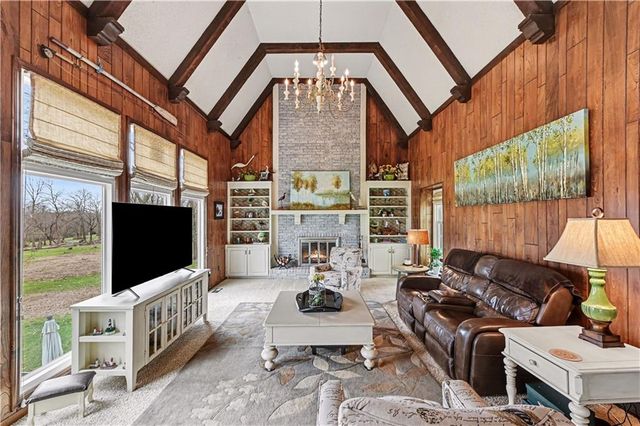 1510 S Lakestone Drive, Olathe, KS 66061