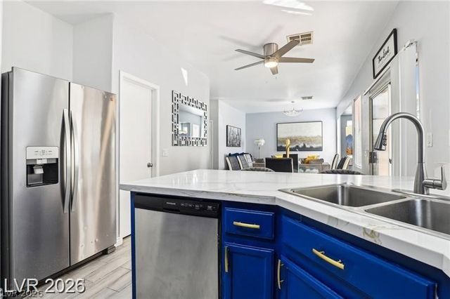 7925 Limbwood Court, Las Vegas, NV 89131