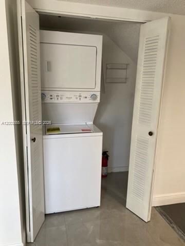 203 Riviera Cir 203, Weston, FL 33326