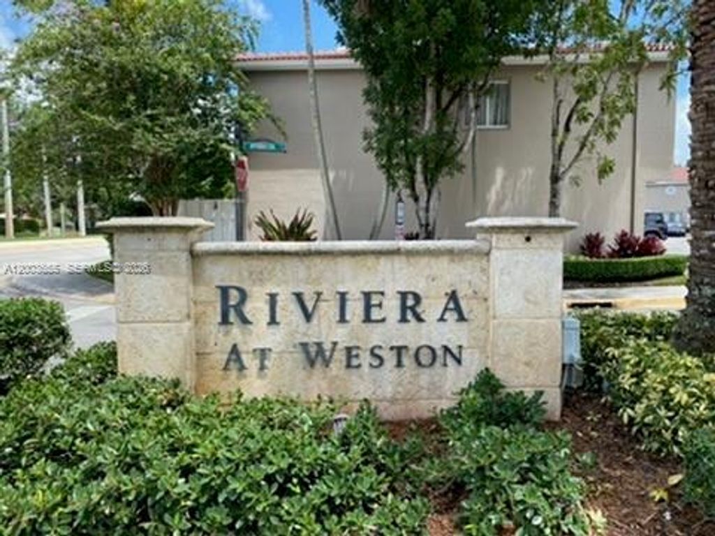 203 Riviera Cir 203, Weston, FL 33326