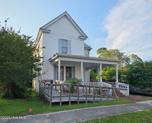 512 Blades Avenue, New Bern, NC 28560