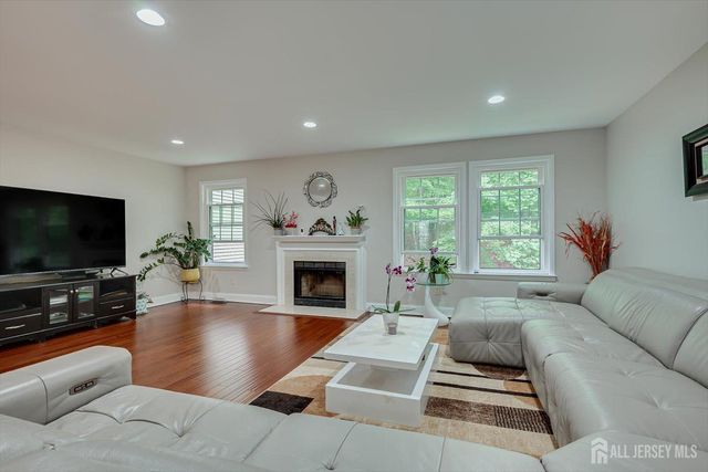4506 Stonehedge Road, Edison, NJ 08820