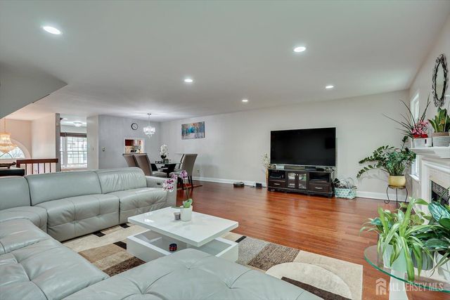 4506 Stonehedge Road, Edison, NJ 08820