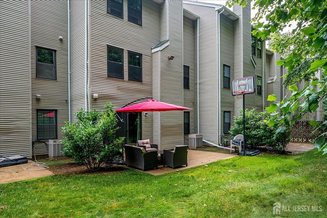 4506 Stonehedge Road, Edison, NJ 08820