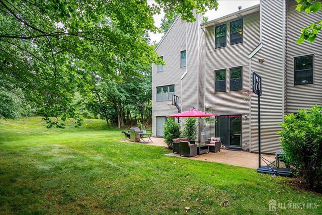 4506 Stonehedge Road, Edison, NJ 08820