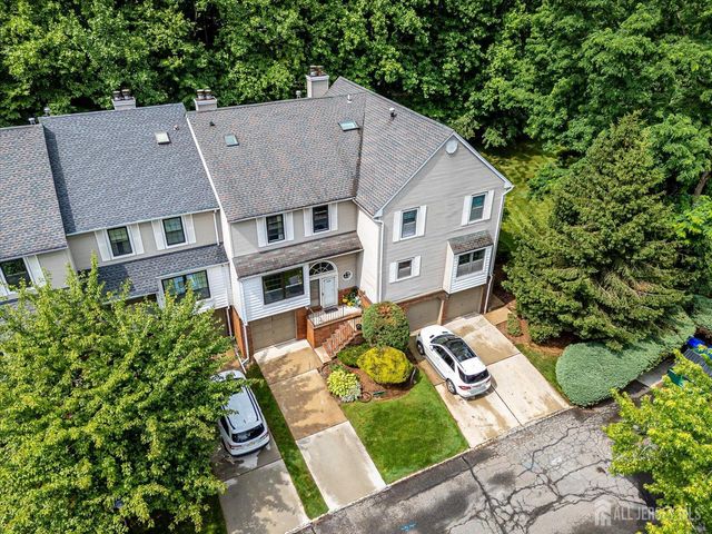 4506 Stonehedge Road, Edison, NJ 08820