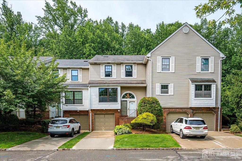 4506 Stonehedge Road, Edison, NJ 08820