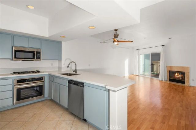 200 Pacific Coast Highway 416, Huntington Beach, CA 92648