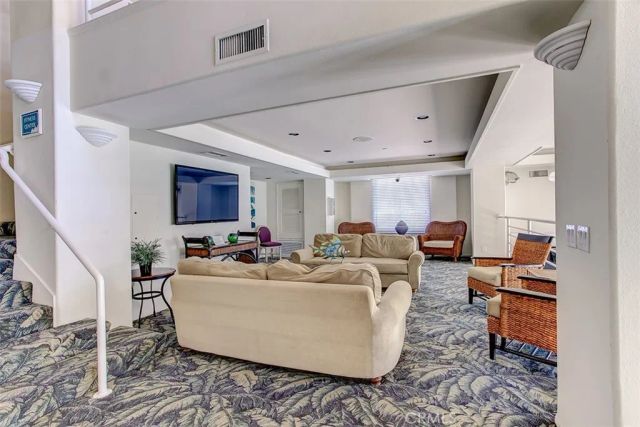 200 Pacific Coast Highway 416, Huntington Beach, CA 92648