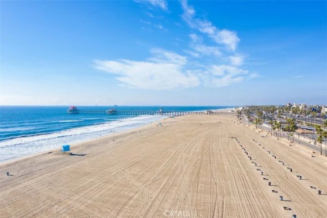 200 Pacific Coast Highway 416, Huntington Beach, CA 92648