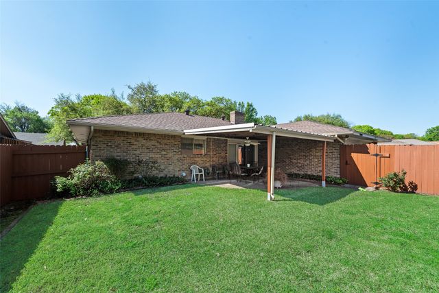 819 Granada Drive, Duncanville, TX 75116