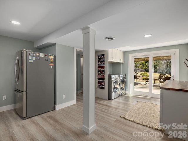 41 Robinhood Road, Asheville, NC 28804