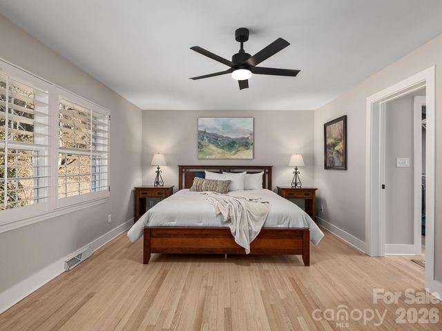 41 Robinhood Road, Asheville, NC 28804