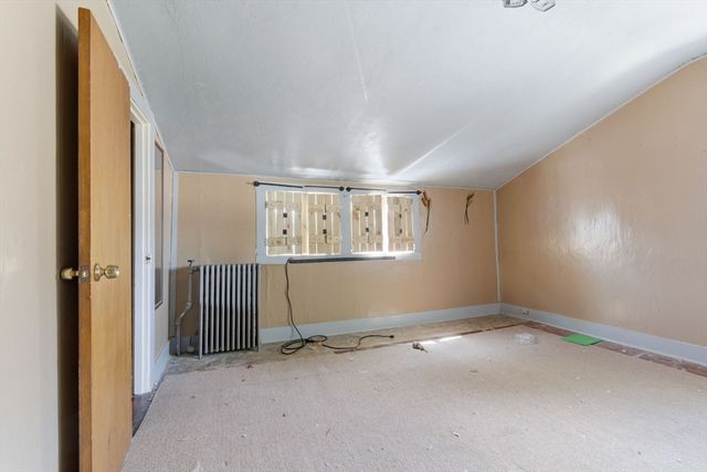 116 Irving St, Fall River, MA 02723