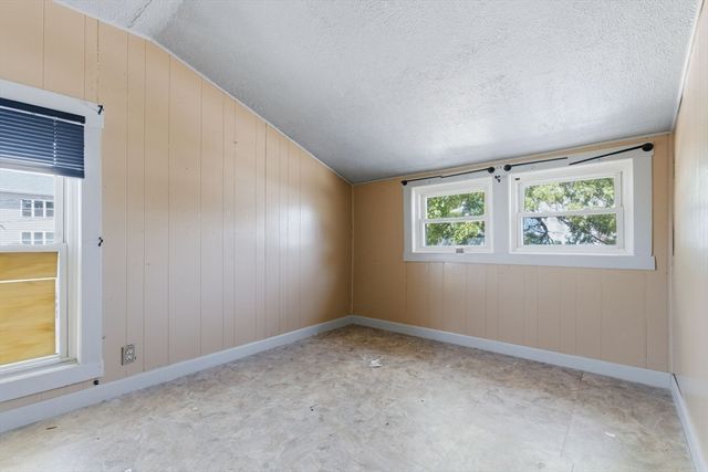 116 Irving St, Fall River, MA 02723