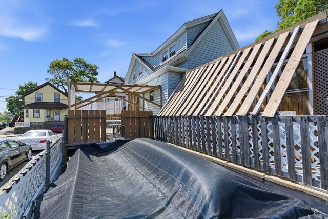 116 Irving St, Fall River, MA 02723