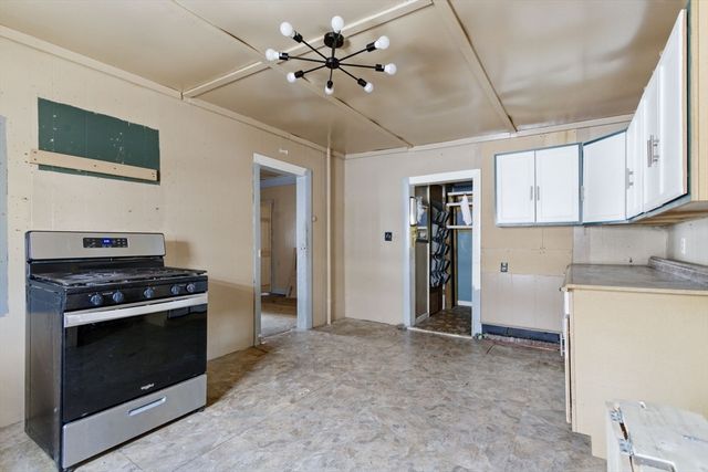 116 Irving St, Fall River, MA 02723