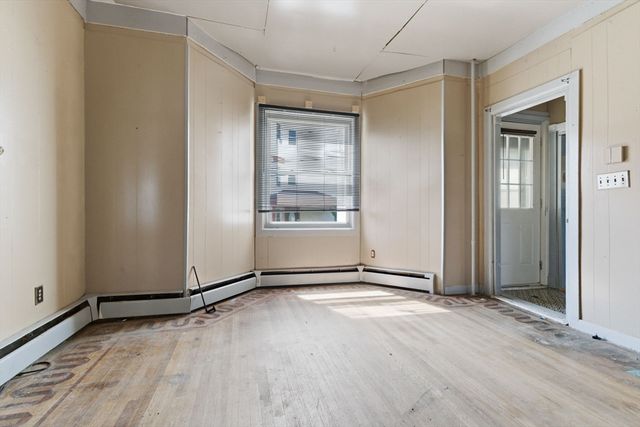 116 Irving St, Fall River, MA 02723