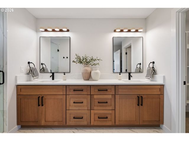 2902 E Mcloughlin Blvd 2, Vancouver, WA 98661