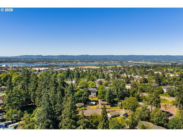 2902 E Mcloughlin Blvd 2, Vancouver, WA 98661