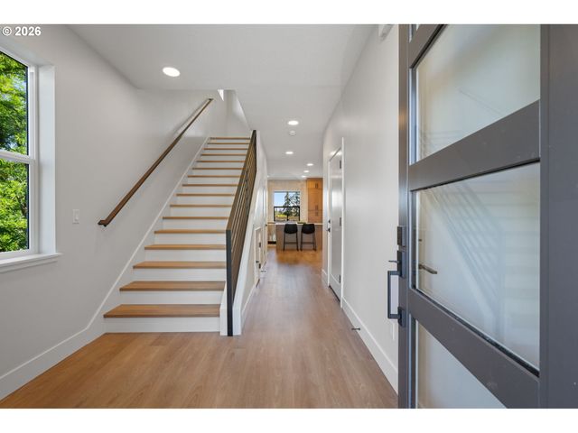 2902 E Mcloughlin Blvd 2, Vancouver, WA 98661